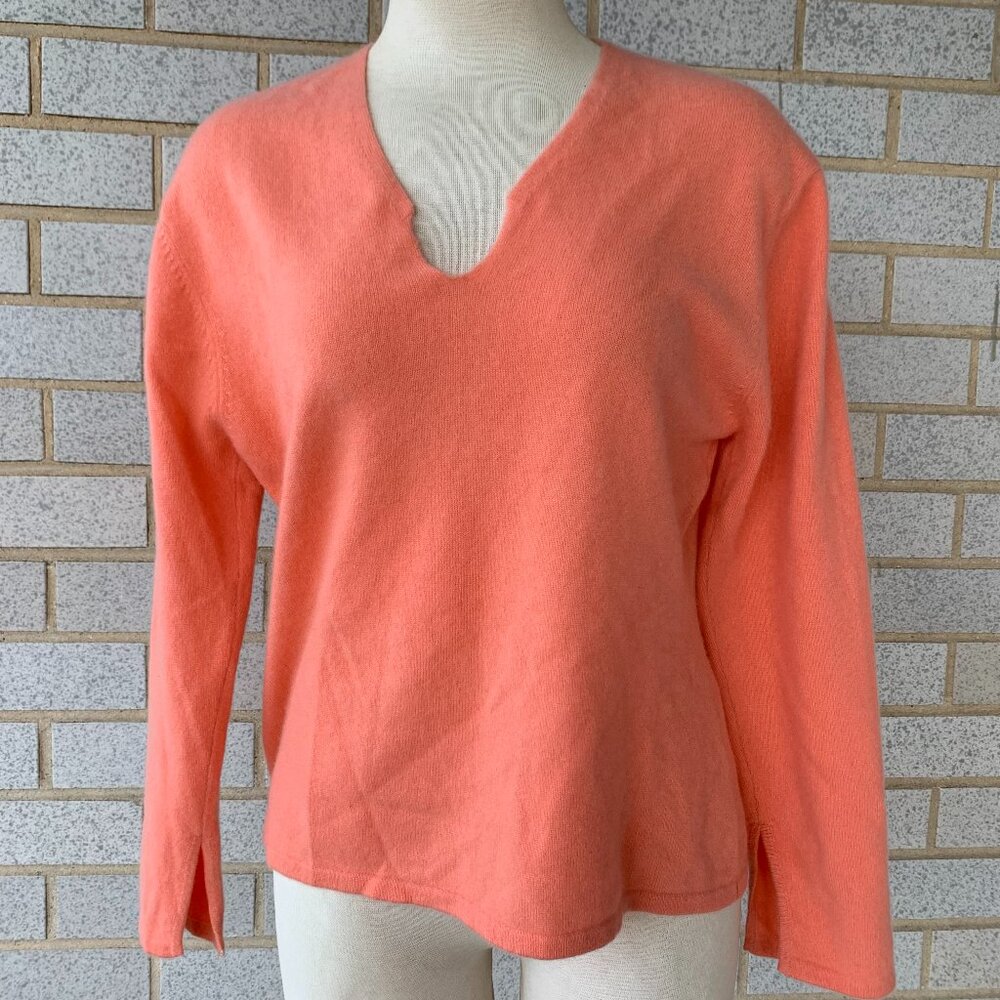 MAUDE ANTHROPOLOGIE  V-NECK SWEATER  SIZE M CORAL
